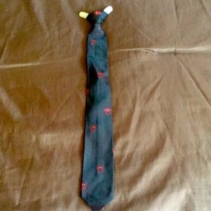 8/15 black & red design tie